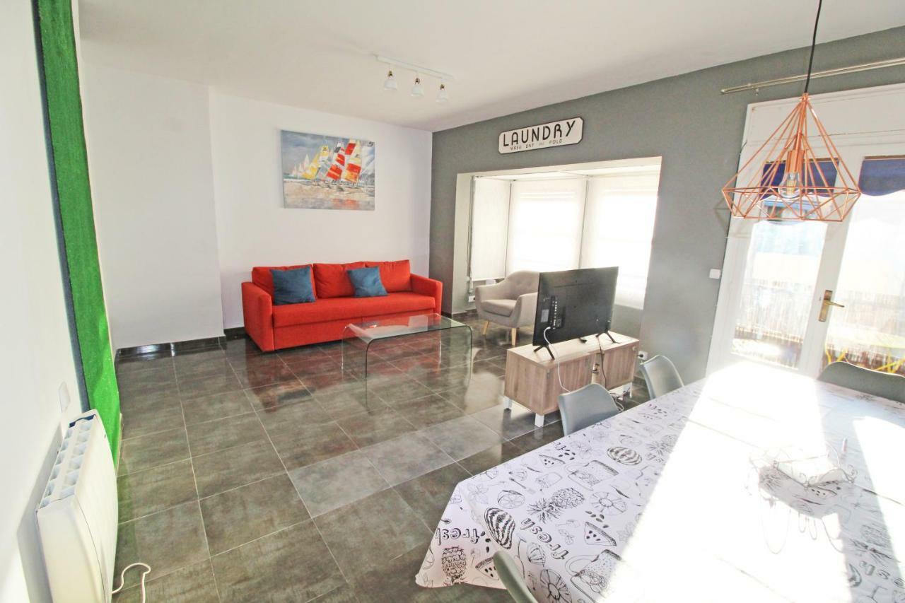 Centrico Y Espacioso Piso En Barrio Tranquilo Alicante Exteriör bild