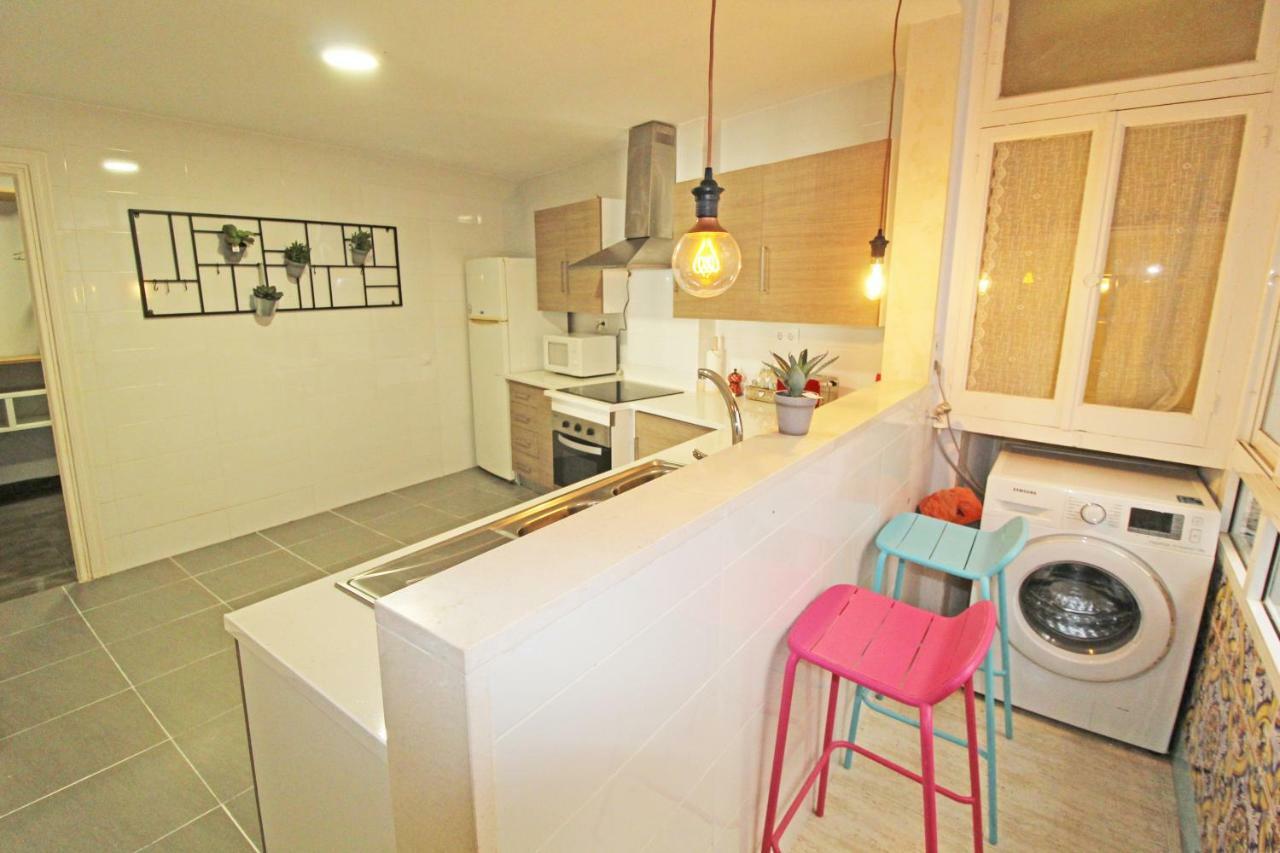 Centrico Y Espacioso Piso En Barrio Tranquilo Alicante Exteriör bild